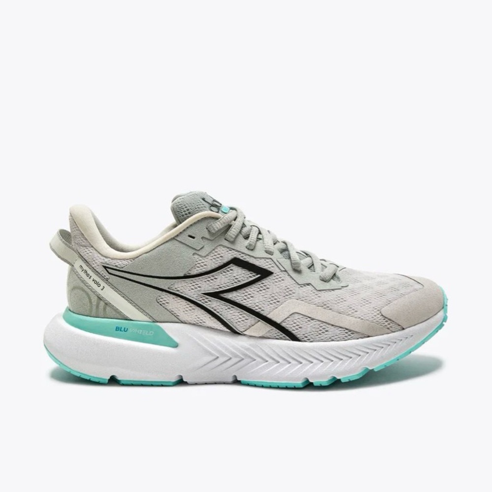 Diadora Mythos Volo 3